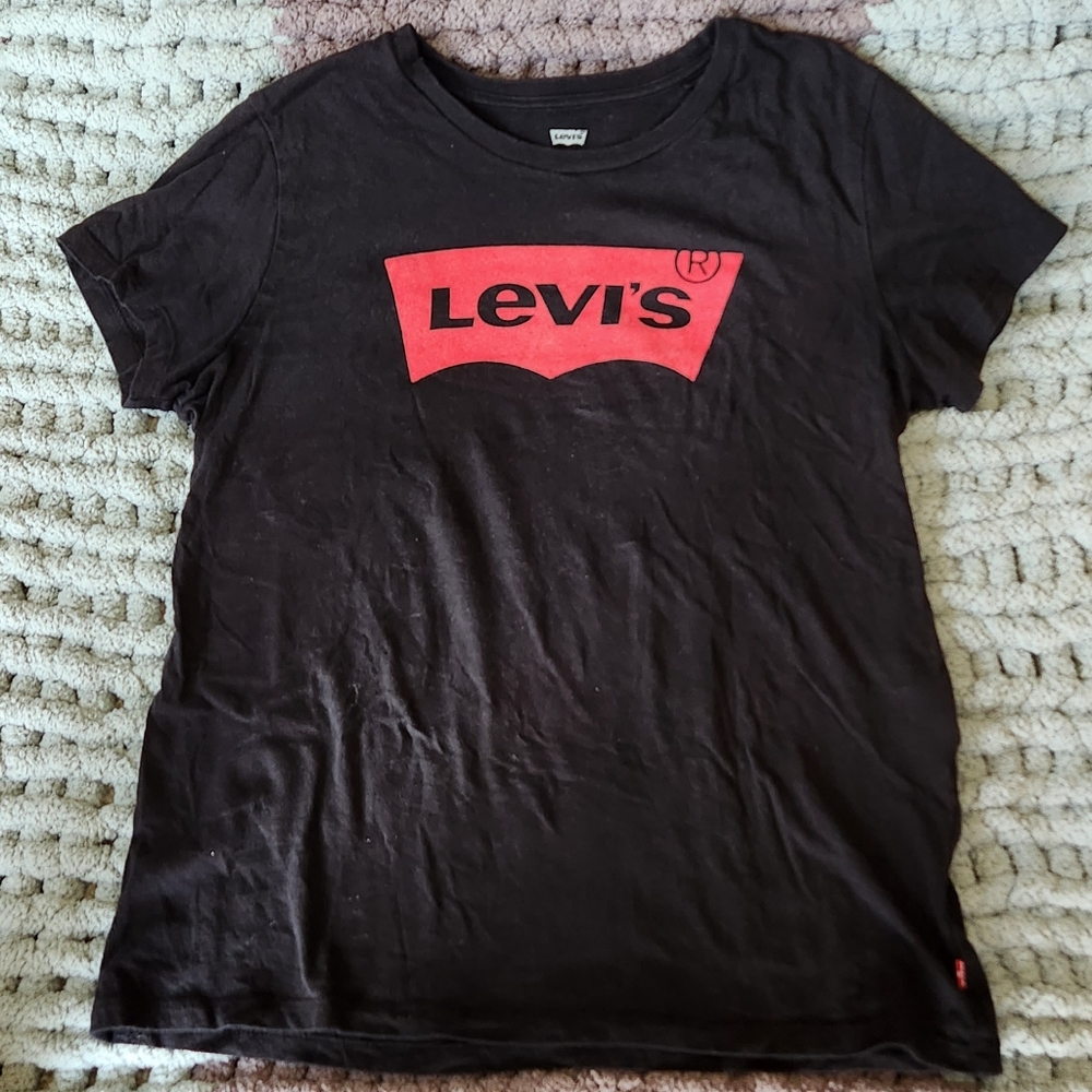 Levi's T-shirt